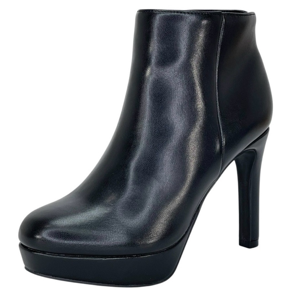 🚨🔻BCBGeneration Jeanne Ankle Booties in Black|size 9M. NIB